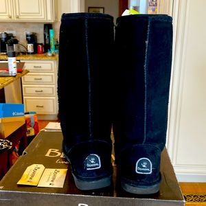 New, never worn, Sz 8, Black tall suede Bearpaw boots.
